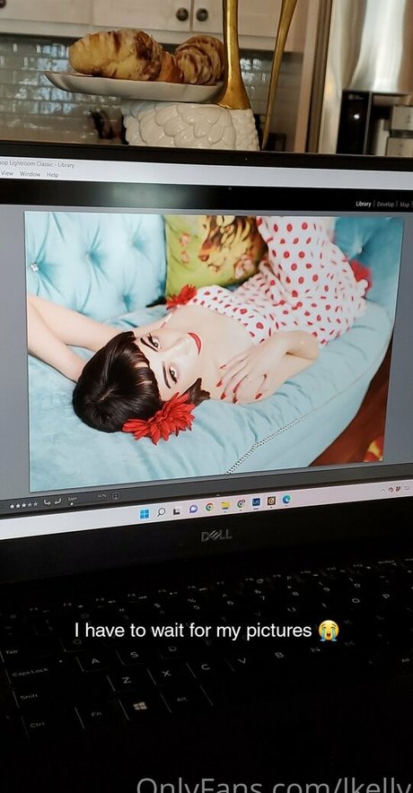 lkelly naked pornstar img