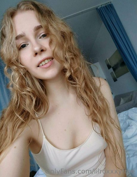 lilroxxxyfree porn model pics