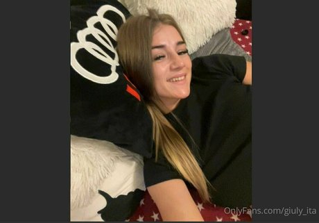 giuly ita model erotic pics