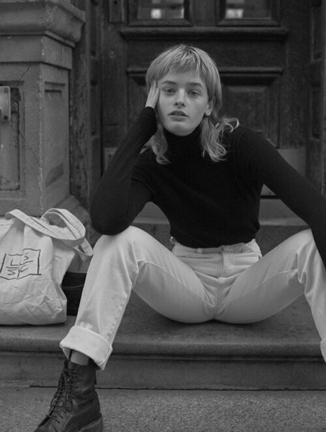 beautiful blonde onlyfans erotic archive