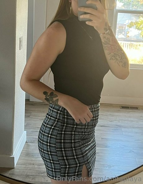 Anita Playa pornstar art pic