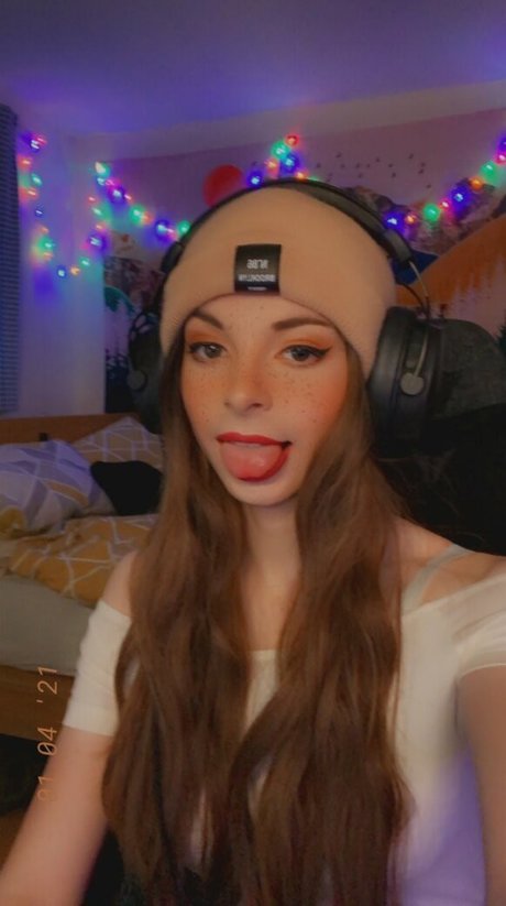 Fr3ddi free actress gallery