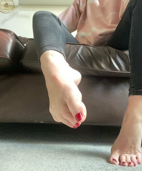 callyfeet33 star nude pictures