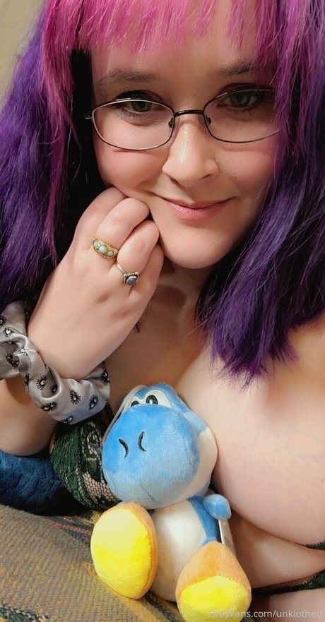 unklothed nice star picture