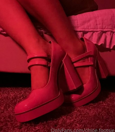 kayla footsie nude model images