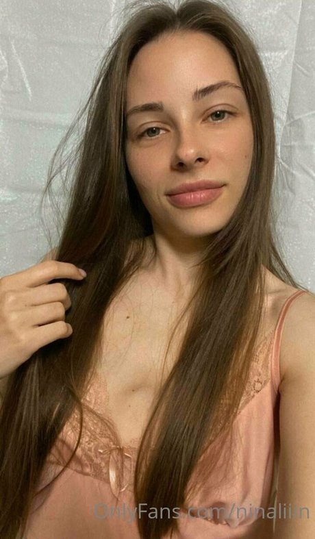 ninaliiin model perfect photo