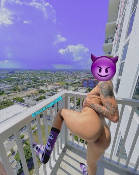 Thickianna23 exclusive model image