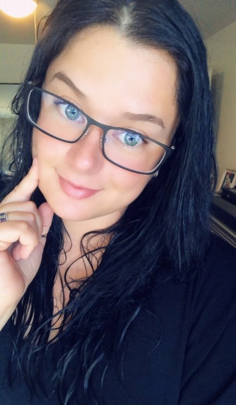 Ashley Dawn model galleries