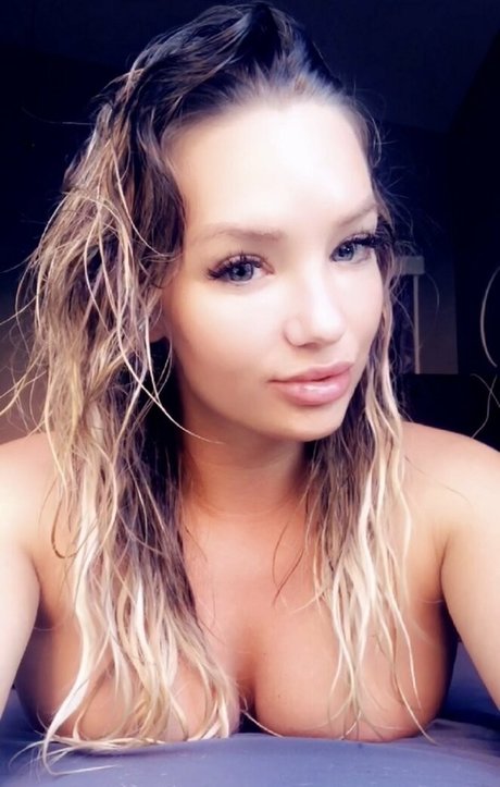 misscalicarter sexy pornstar img