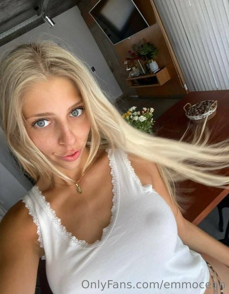 emmocean star naked pictures