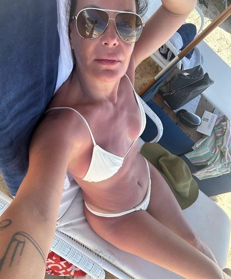 Carolina Ferraz model high quality pictures