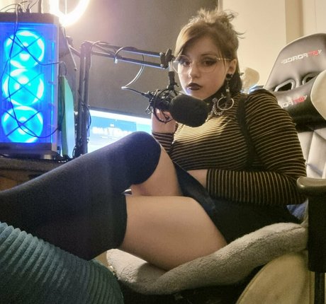 naughty nuka porn model pictures