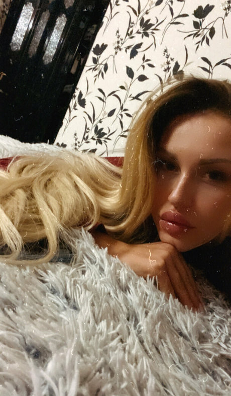 kellie mimi pornstar beautiful pic