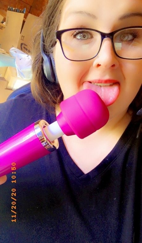 anonymousmariie naked star photos