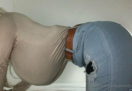 yaseonly model pornographic image