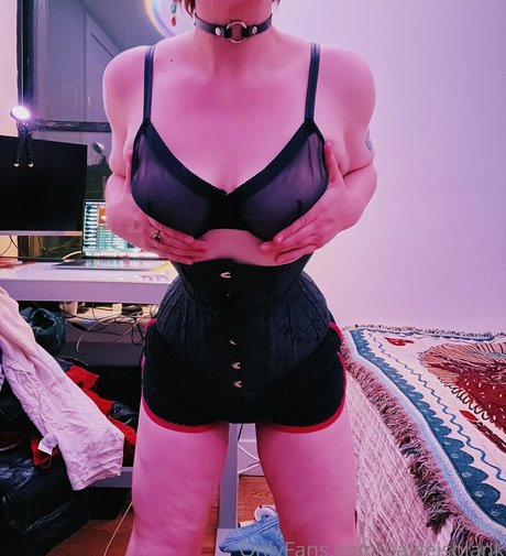 paigeisblank nude pornstar img