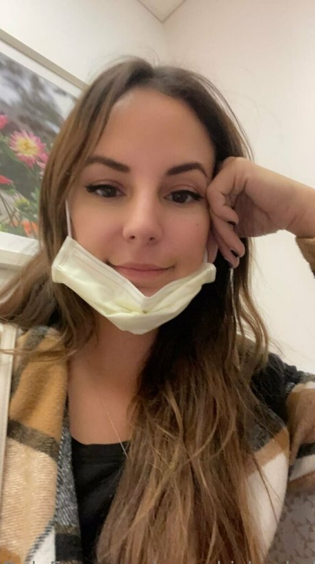 sexychickenbabe nude actress image