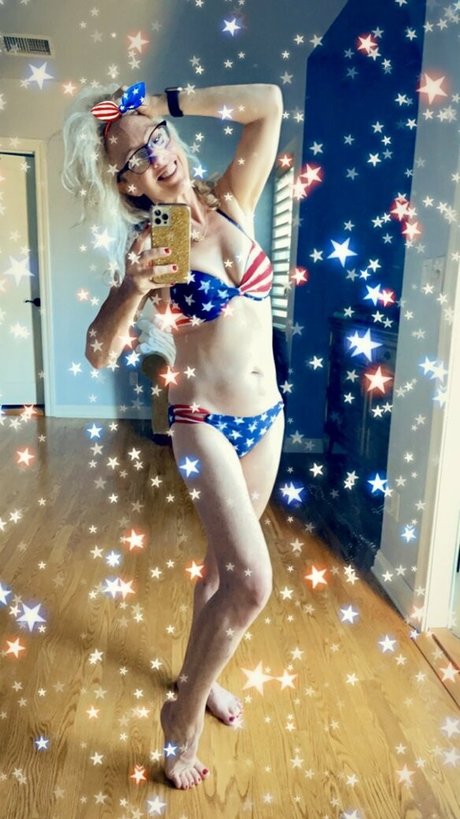 drlovejoy model exclusive img