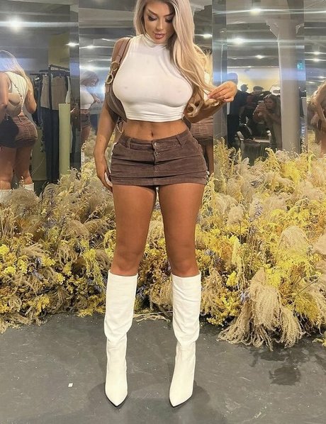 Eve Gale model hot galleries