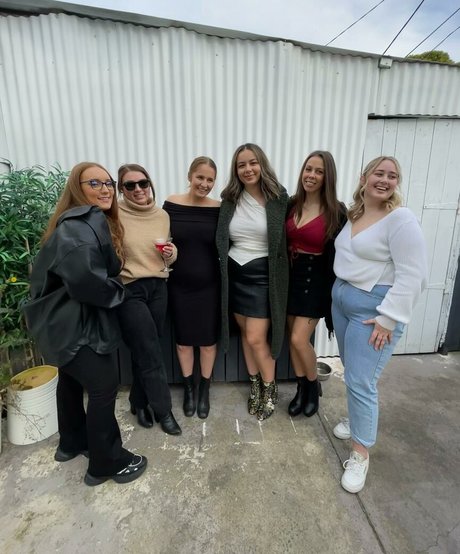 Dannielle Ashurst pornstar naked img