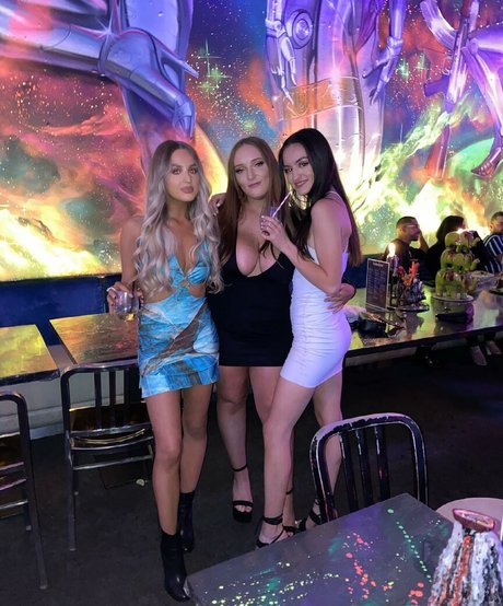 Dannielle Ashurst model sexy photo