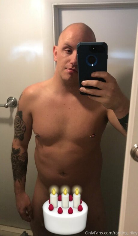 ranting riley top pornstar photo