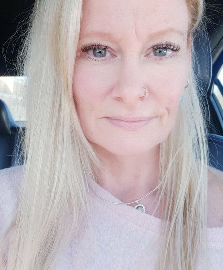 these grey eyes model porn picture