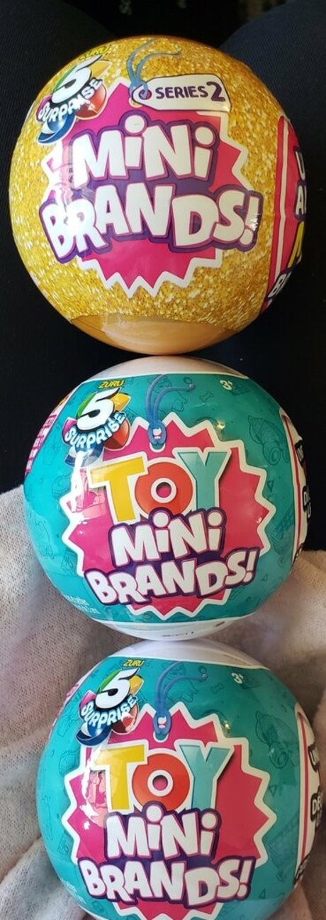 these grey eyes model top pictures