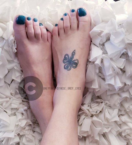 these grey eyes model adult galleries