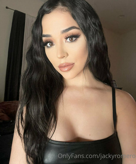 jackyromero erotic model pic
