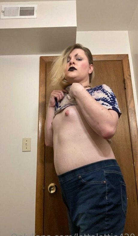 lottalottie420 pornstar beautiful pictures