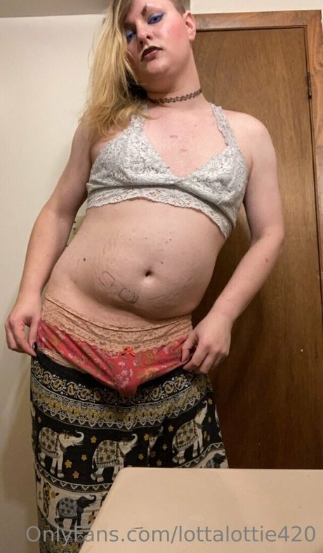 lottalottie420 star nudes photos