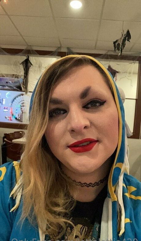 lottalottie420 erotic actress galleries