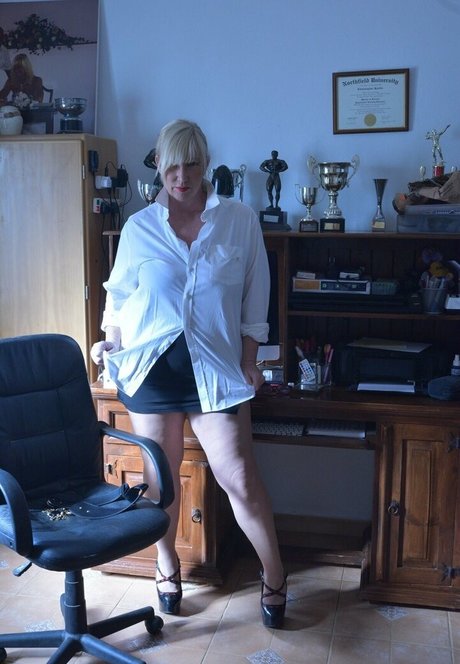 melodycharm1 best actress photo