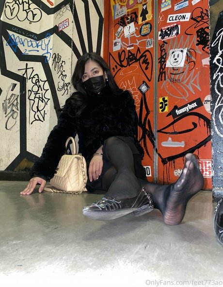 feet773ao porn model photo