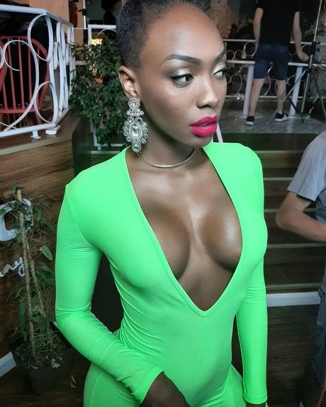 2024 top onlyfans hot naked galleries