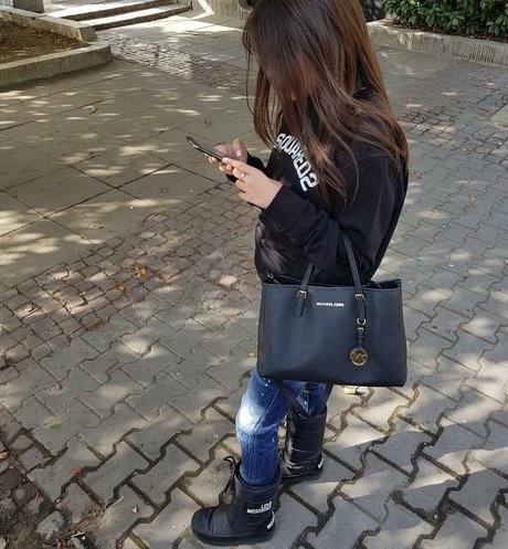 Meshi Malka hot pornstar pics