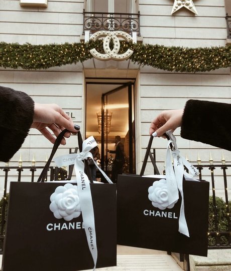 Meshi Malka sexy pornstar img