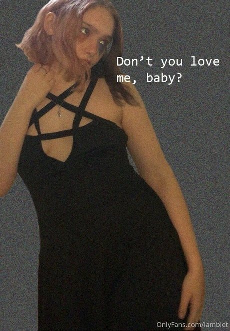 cheerleader onlyfans pornographic photos