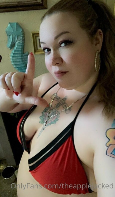theapplejacked top model pic