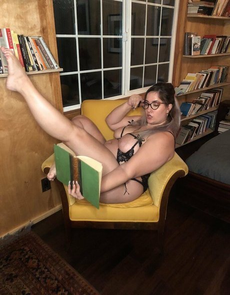 rose la reine model hot galleries