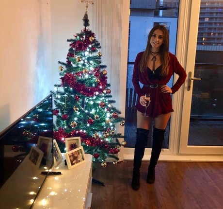 Maddie Curry star nude pic