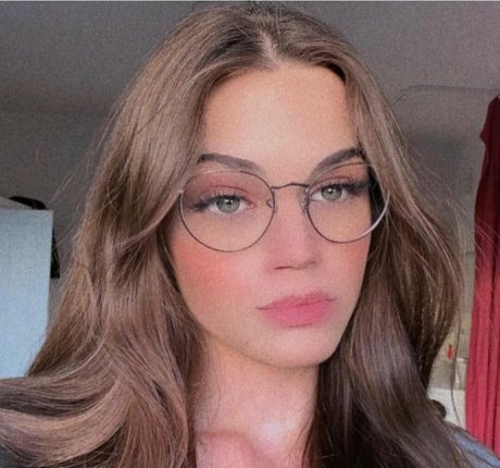 Xenia Harsen best model picture