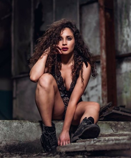 Smallcurlyfry exclusive star image