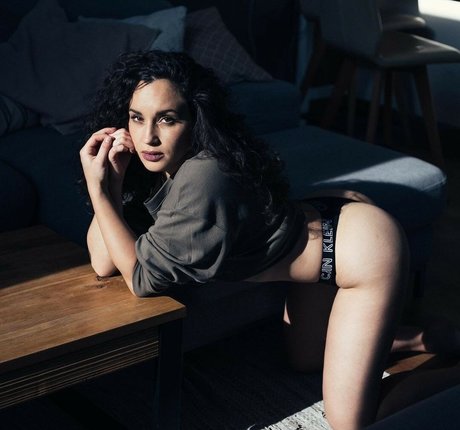 Smallcurlyfry pornstar sex img