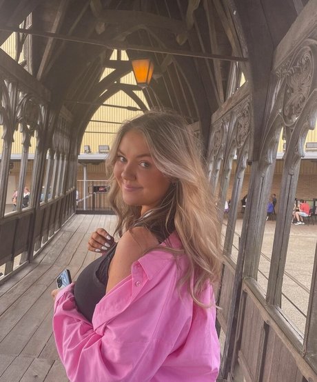 Katherine H naked pornstar archive