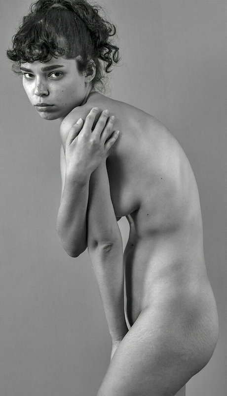 Eylul Su Cuha pornstar sexy pics