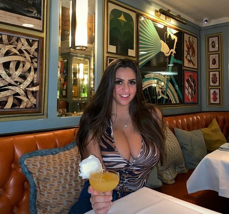 naked onlyfans sexy pics