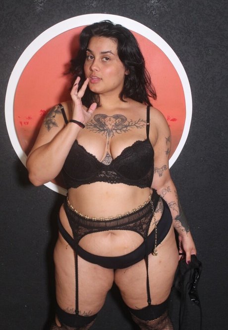 RottenVenus high quality star pictures