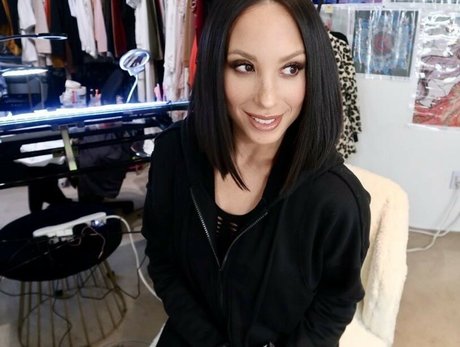 Cheryl Burke pornstar free archive